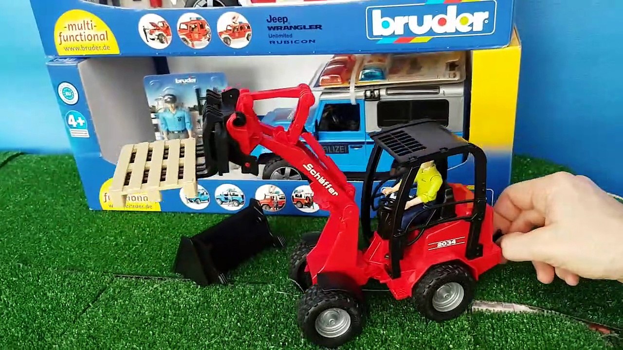 BRUDER NEWS 2017 unboxing!-JnWCWDre63U