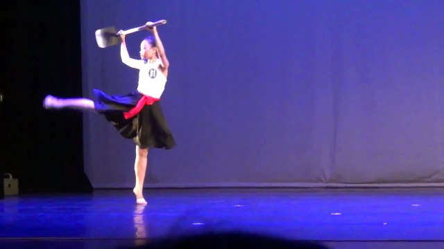 Lan Nhi - Cuộc Thi Tài Năng HSSV trường múa 2017