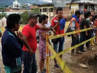 কলম্বিয়ায় ভূমিধসে মৃতের সংখ্যা ৩শ ছাড়িয়েছে