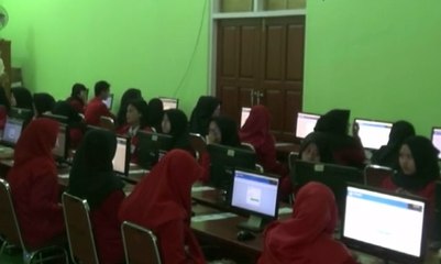 Hari Pertama UN Berbasis Komputer