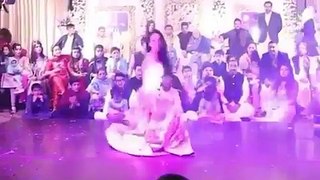 All Time Best Wedding Dance by beautiful Girl