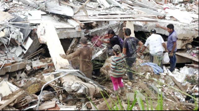 Rescuers search for Colombia landslides survivors
