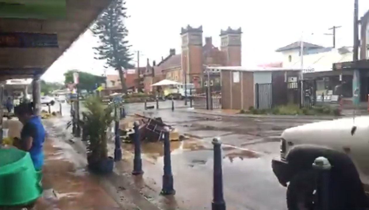 Lismore Residents Begin Flood Cleanup