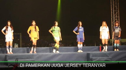 VIRAL: Sepakbola: Penampakan Jersey Baru Persib