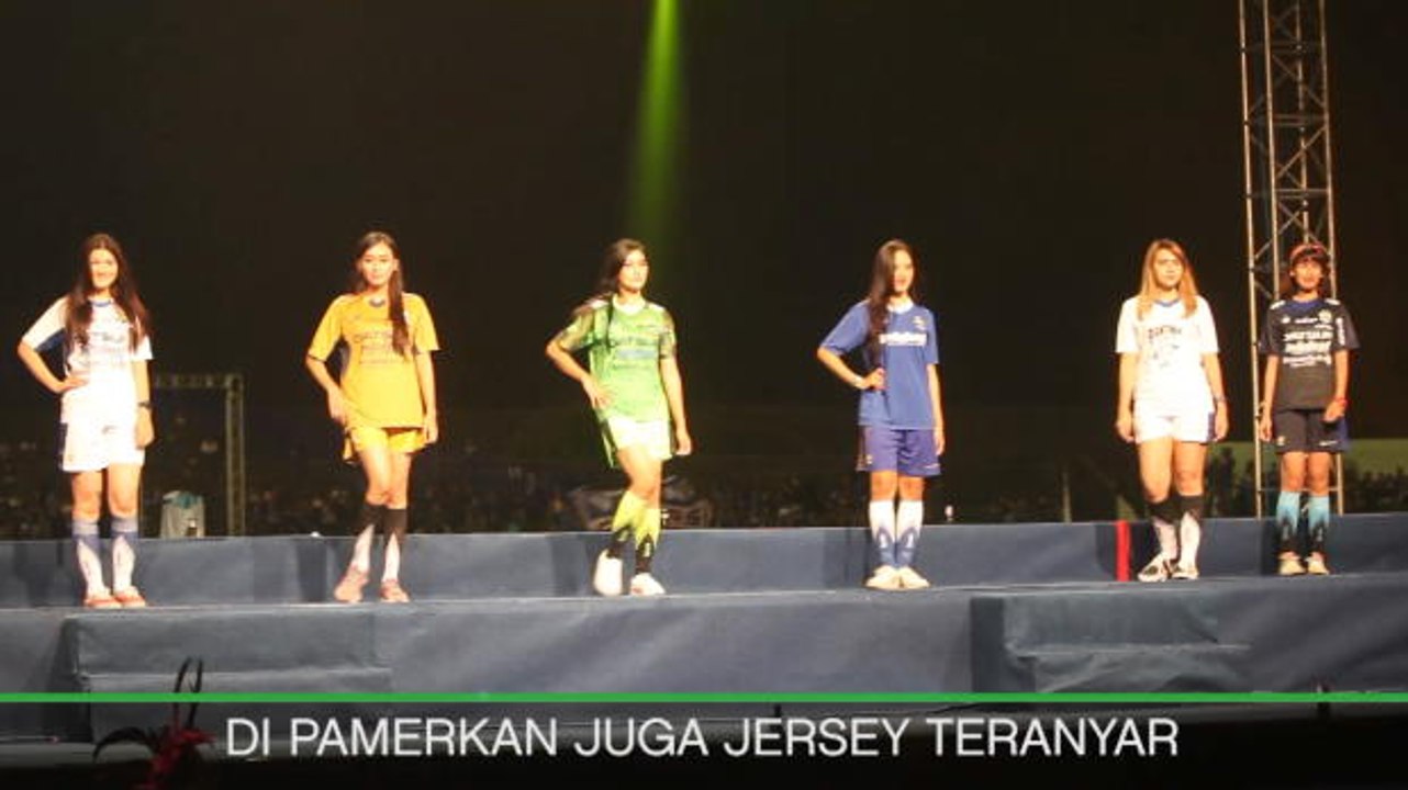 VIRAL: Sepakbola: Penampakan Jersey Baru Persib