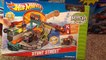 Hot Wheels Stunt Street City Playset with Launching Pizza Toy Review-sfUU0vdsuRo