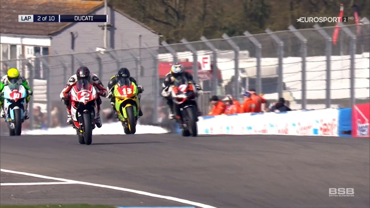 2017 Ducati TriOptions Cup - Donington Park - Round 1 - Race 2
