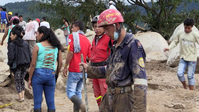 Colômbia busca sobreviventes após deslizamentos