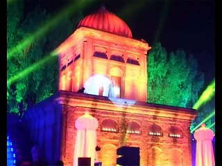Live Video of Beautiful Pakistani Girl Dance Performance in India