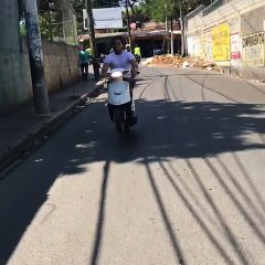 El Alfa Calibrando En Una Pasola.