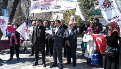 MAZLUM-DER KAYSERİ ŞUBESİ SOMALİ’Lİ DE Kİ KITLIĞA  FOTOĞRAFLARLA DİKKAT ÇEKTİ