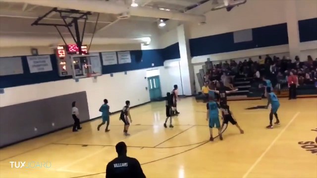 A 13 ans, Jamarion Styles, sans bras, fait gagner son équipe avec ce shoot au buzzer