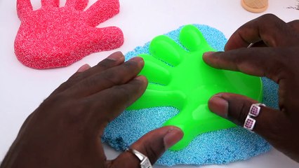 DIY Kinetic Foam Hello Kitty VS Kinetic Sand Hello Kitty VS Play Doh Finger Family Learn Colors-7osOhuLWFKY