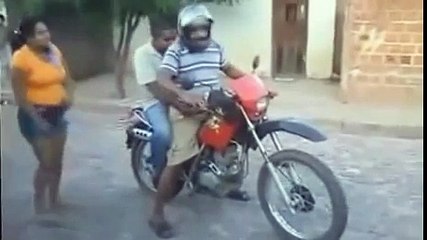 Amazing FUNNY Falls Motorcycles 2017 funny videos for kids