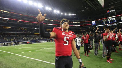 Patrick Mahomes makes 80-yard pass at pro day