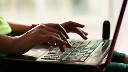 Tests find that laptop battery life is completely overstated