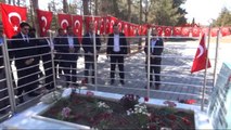 Niğde Sağlık-Sen Genel Başkanı Memiş, Ömer Halisdemir'in Kabrini Ziyaret Etti