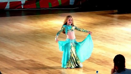 Cute And Beautiful Little Girl Owsome Dance Owsome Must Watch