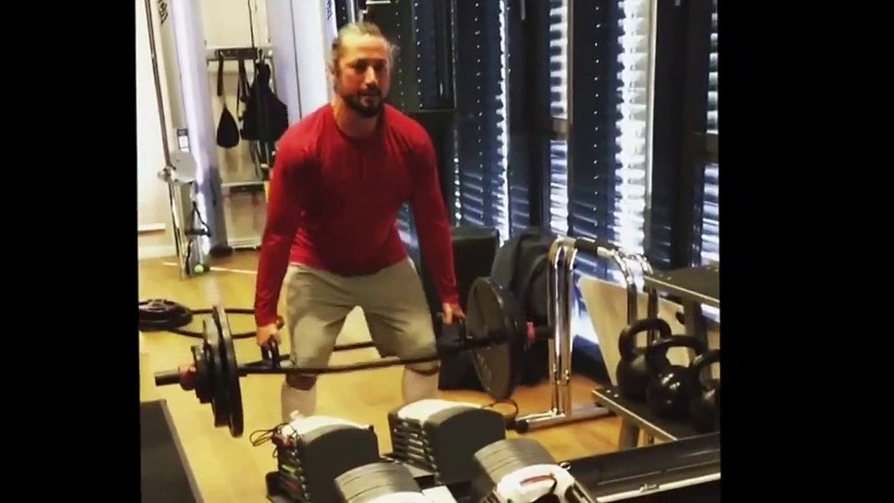 Survivor İlhan fena bir idman yapmış