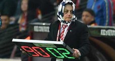 Galatasaray-Adanaspor Maçındaki Kadın Saha Komiseri İlgi Odağı Oldu