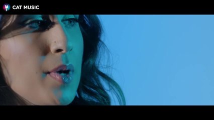 XOXO - E tarziu (Official Video)