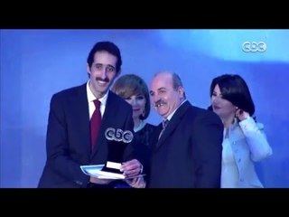 مجدي الجلاد يكرم الاستاذ “نعيم فكري” في حفل الــ 5  سنوات