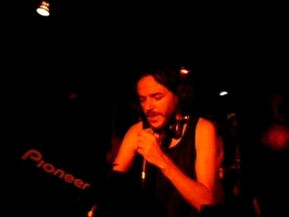 get the curse party @ paris paris sept07 part2