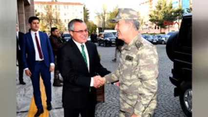 Batman - Orgeneral Hulusi Akar, Batman'daki 14'üncü Insansız Uçak Sistemleri Üs Komutanlığı'nda...
