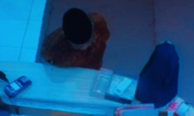 Aksi Pencurian Kakek Nenek Ini Terekam CCTV