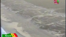 Regardez comment ces charrettes volent le sable marin