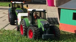 BRUDER Toys traktor CLAAS Xerion in river-rnZECym0Koo