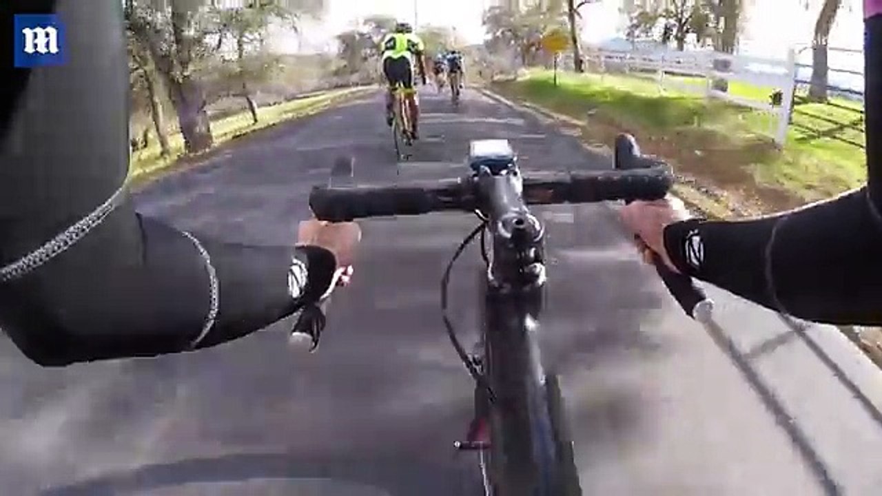 Cyclists' head-on collision with car in California _ Daily Mail Online