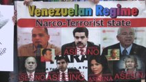 Venezolanos en Nueva York exigen libertad en su país a través de protesta frente al consulado