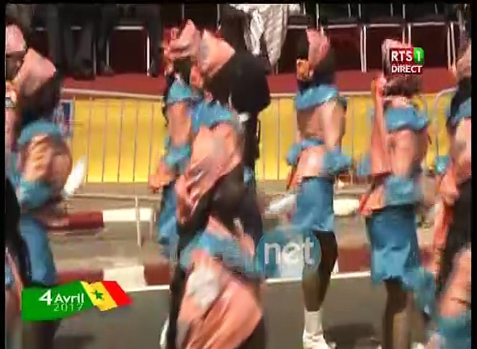 Magnifique Défilé des Majorettes de l'Institut Notre Dame