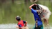 Giant Crocodile Attacks Fisherman