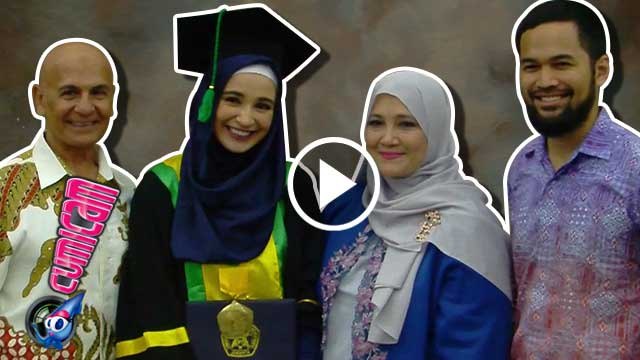 Sudah Cerai, Mark Sungkar dan Fanny Bauty Kompak di Wisuda Shireen - Cumicam 04 April 2017