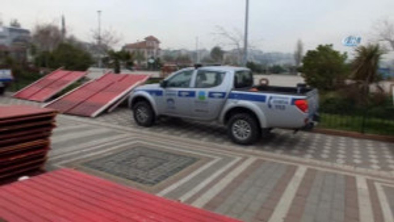 Belediye Başkanı ve Zabıta Karşı Karşıya Geldi