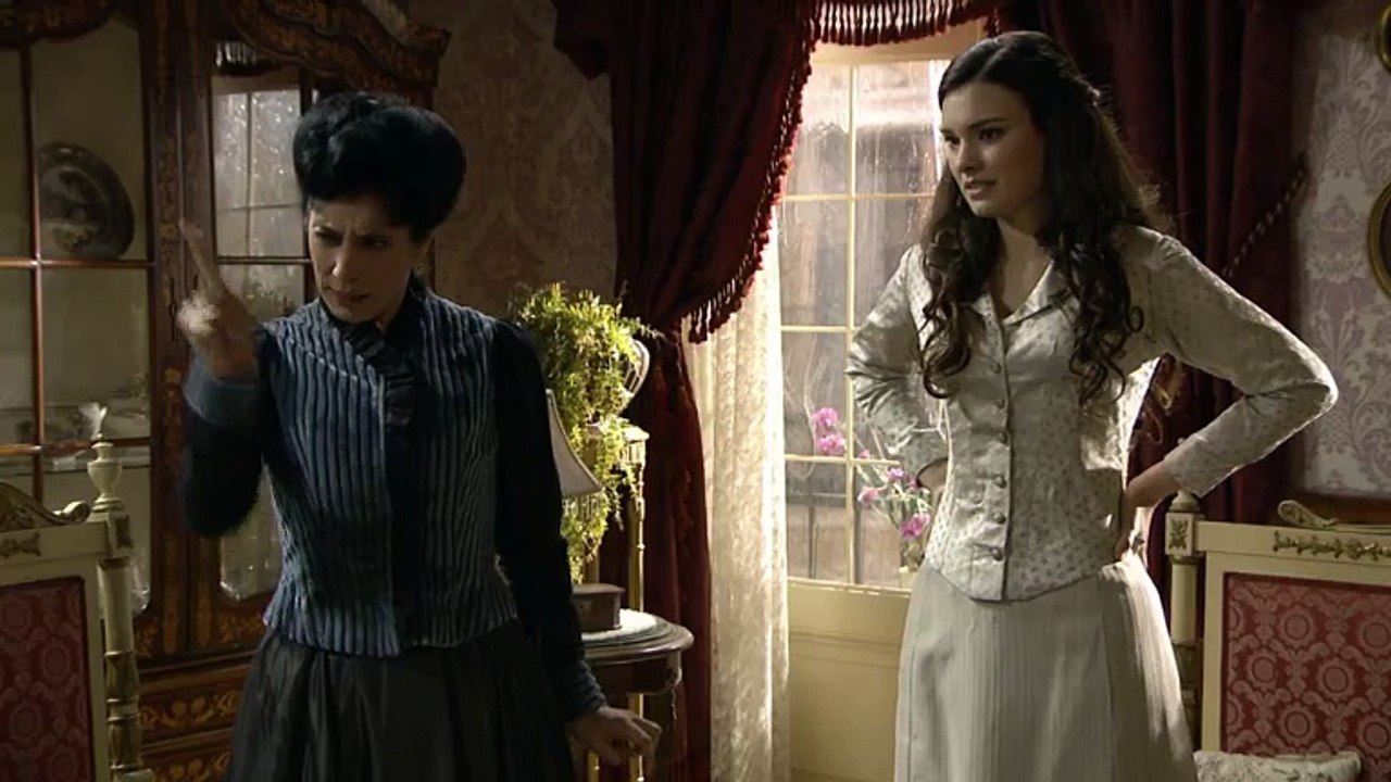 Una vita Martedì 4 aprile - PUNTATE INTERE  MEDIASET ON DEMAND