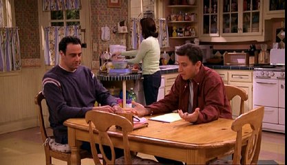 Szeretünk Raymond!  S06 17 A Paródia