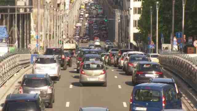 Parlamento Europeo rechaza la creación de una agencia de control de emisiones de automóviles