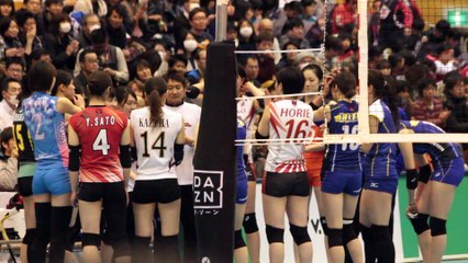 堀江・高本・荒木トリオの即興ダンス動画
