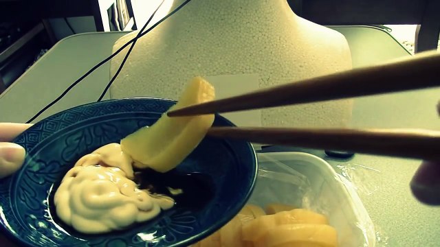 【ASMR】囁き声と咀嚼音① Binaural【音フェチ】