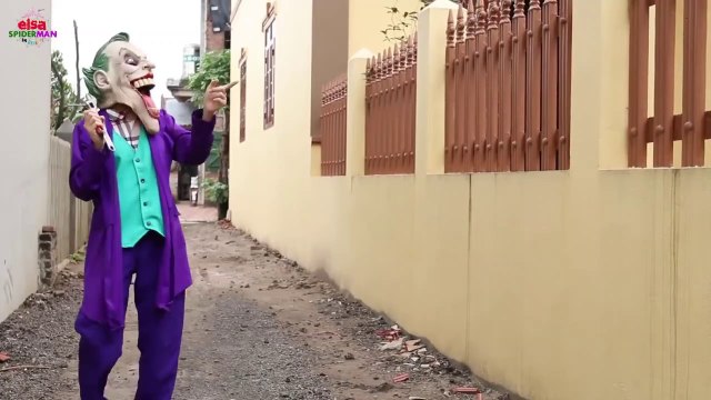 Frozen Elsa Spiderman Elsa Car Toy Crash Joker Atrocity Doctor Police Prank! w Superhero Fun-9F