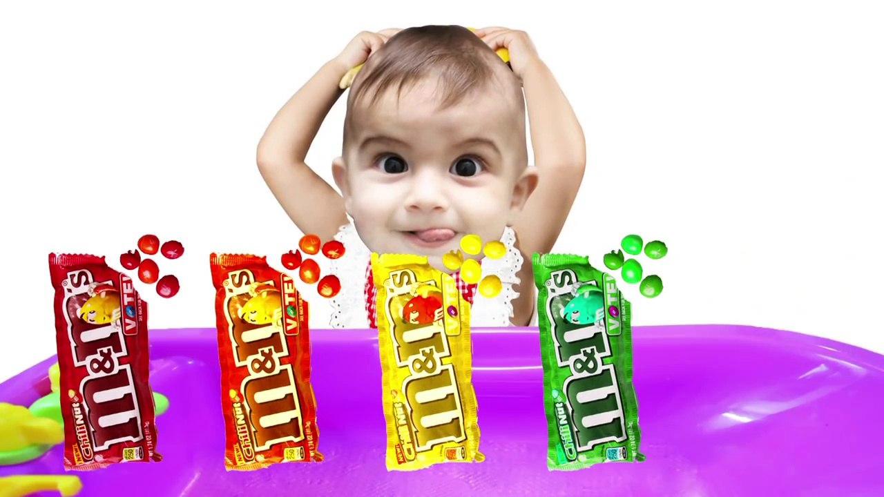 Bad Baby Crying Bath Learn Colors With Colorful M&M VS Minions Finger Family Song-xS