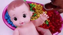 Bad Baby Doll Crying Bath Time Learn Colors With m&m Nursery Rhymes Finger Song-BeISbS