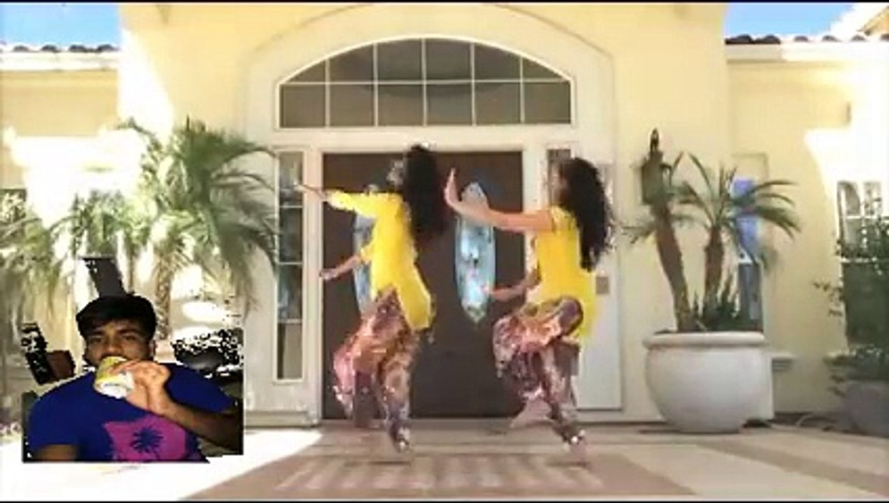 Beautiful Two Girls Dance in the Home Look Great Dance Performance