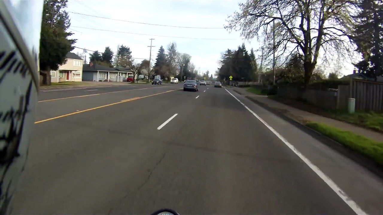 Driver Apologizes to Motorcyclist