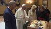 El príncipe Carlos de Inglaterra y su esposa visitan al papa en el Vaticano