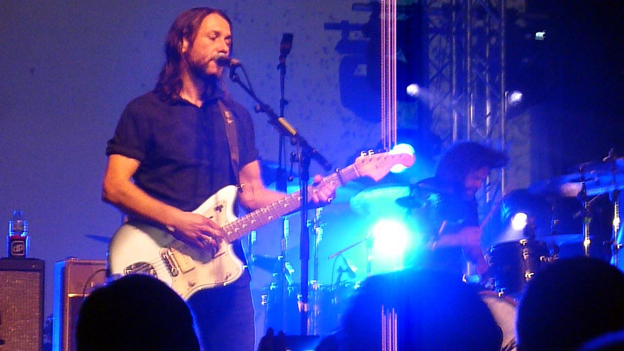 Feeder - "Feeling a Moment" - Folkestone Leas Cliff Hall - 02/04/17