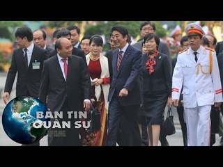 Tin Mới Nhất - Thủ tướng Nhật và phu nhân đến Hà Nội